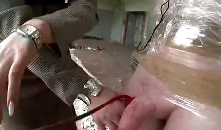 این دختر همه چیز بیش از حد سکس خانگی واقعی رشد در پرينه!
