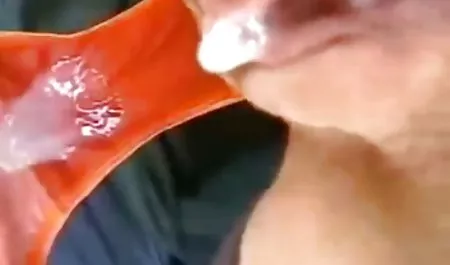 دختر سکس خشن واقعی زیبا, بوسه عضو مشتاق